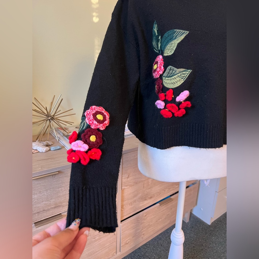 3D Flower Appliqué Tufted Embroidered Wool Blend Oversized Baggy Modest Sweater - Picture 2 of 16